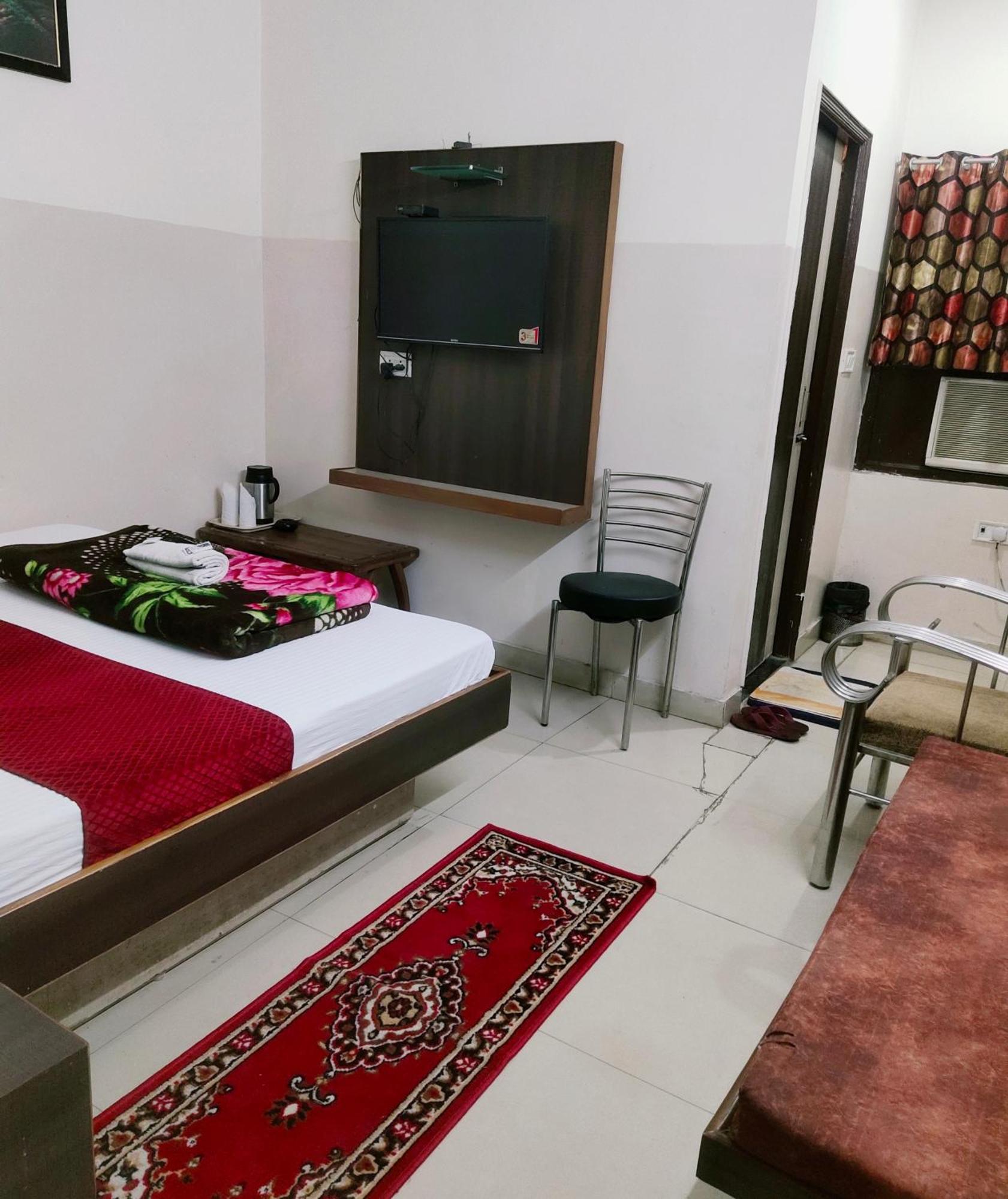 Hotel Diamond Nowe Delhi Zewnętrze zdjęcie